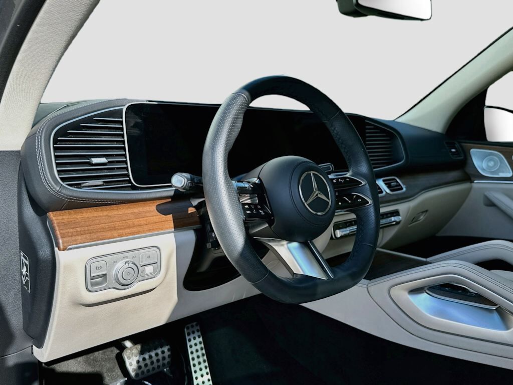 2025 Mercedes-Benz GLS-Class
