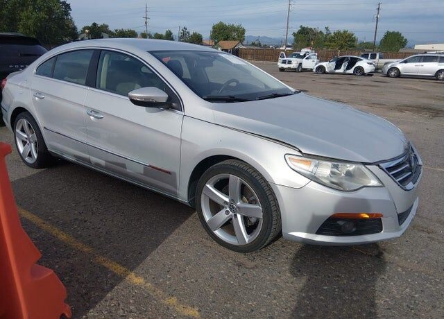 2011 VOLKSWAGEN Passat