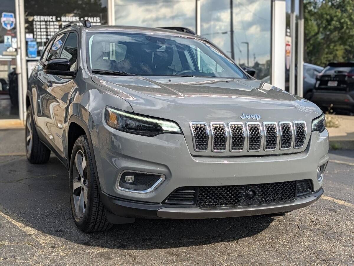 2022 JEEP Cherokee