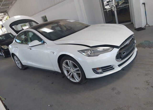2013 TESLA Model S
