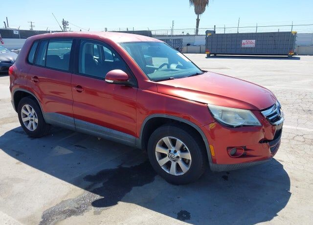 2009 VOLKSWAGEN Tiguan