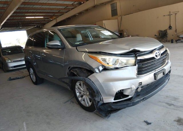 2014 TOYOTA Highlander