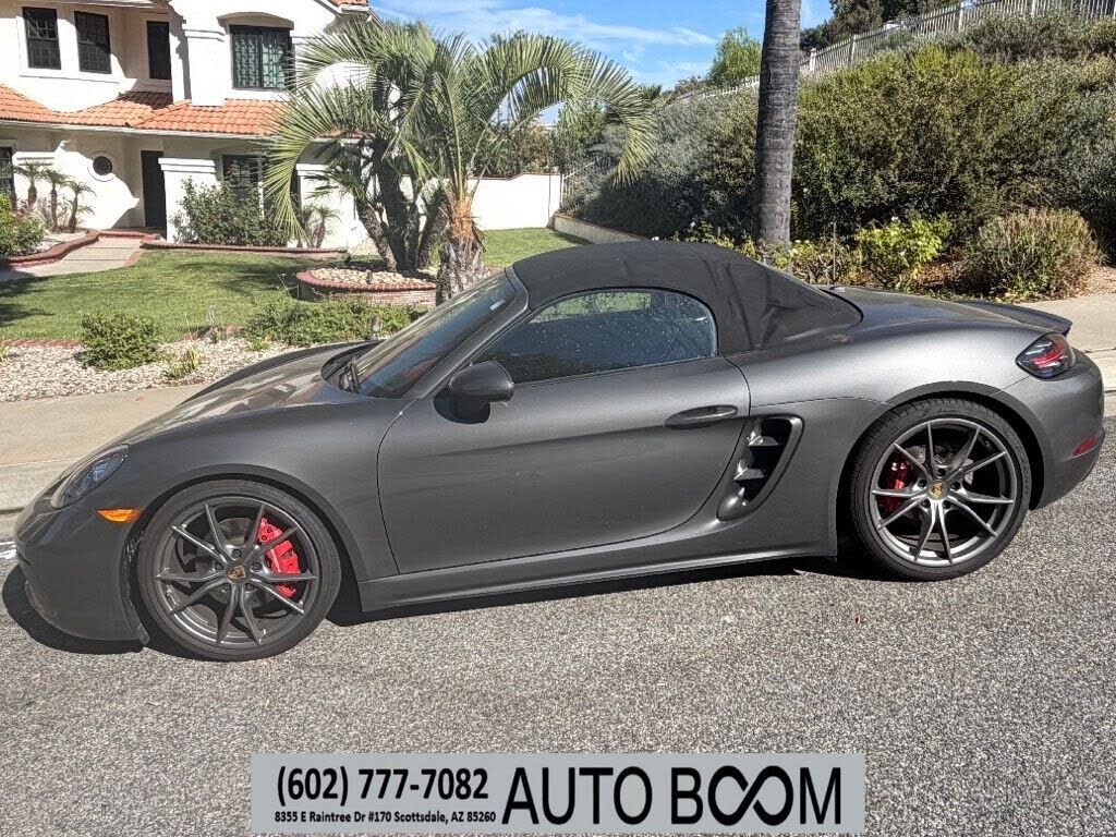 2017 PORSCHE Boxster