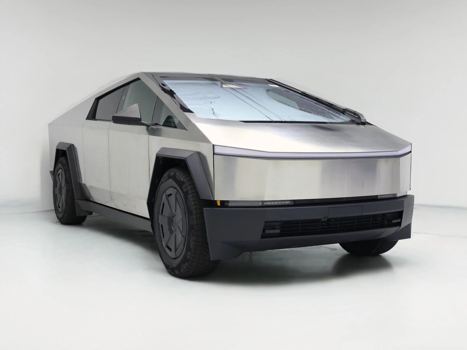 2024 TESLA Cybertruck