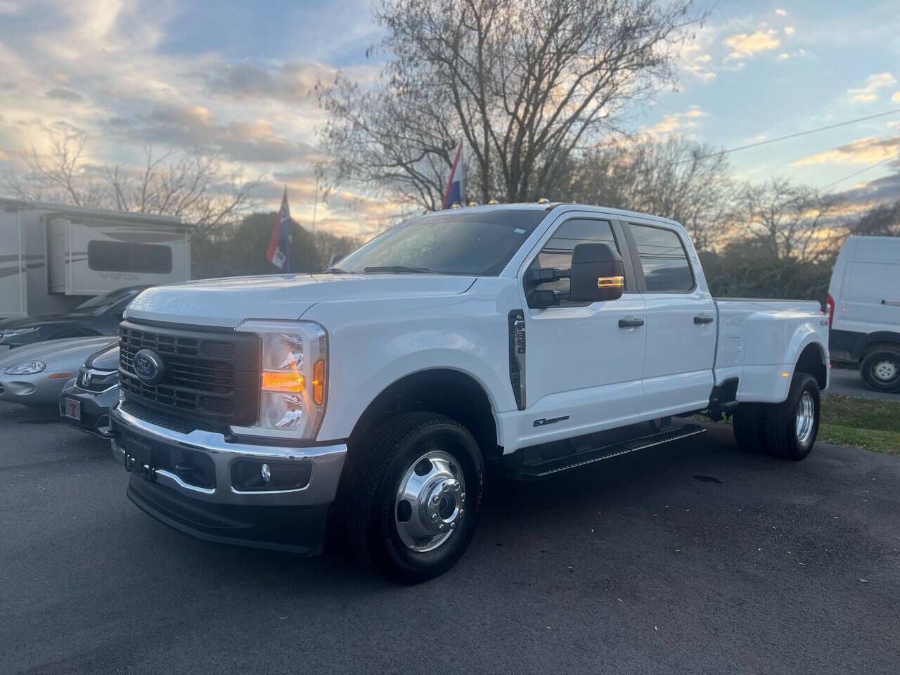 2024 FORD F-350