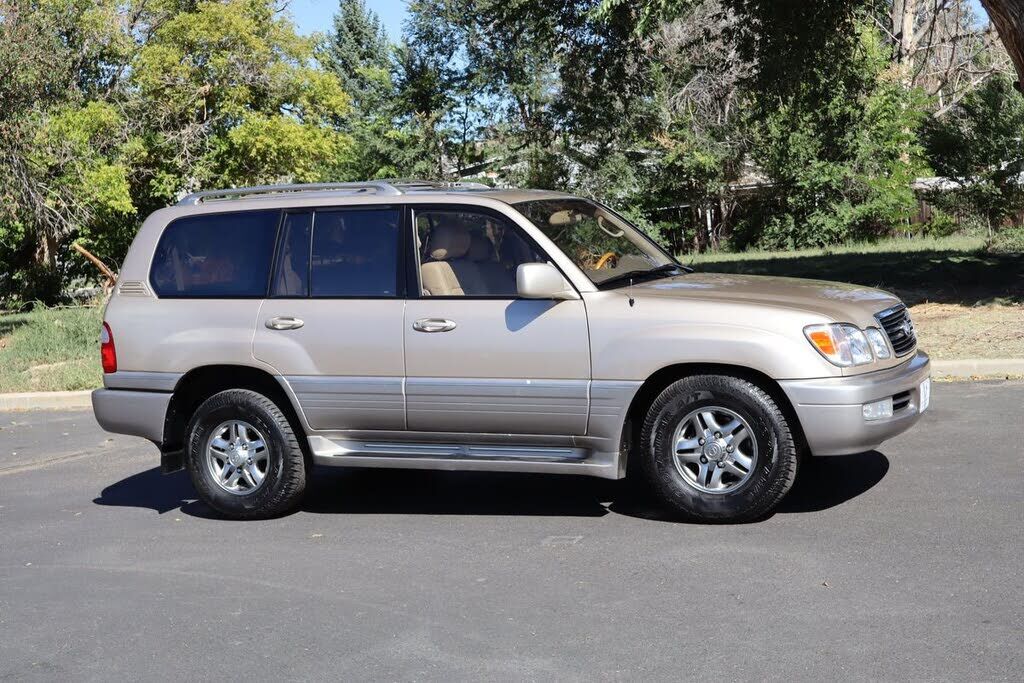 2001 Lexus LX