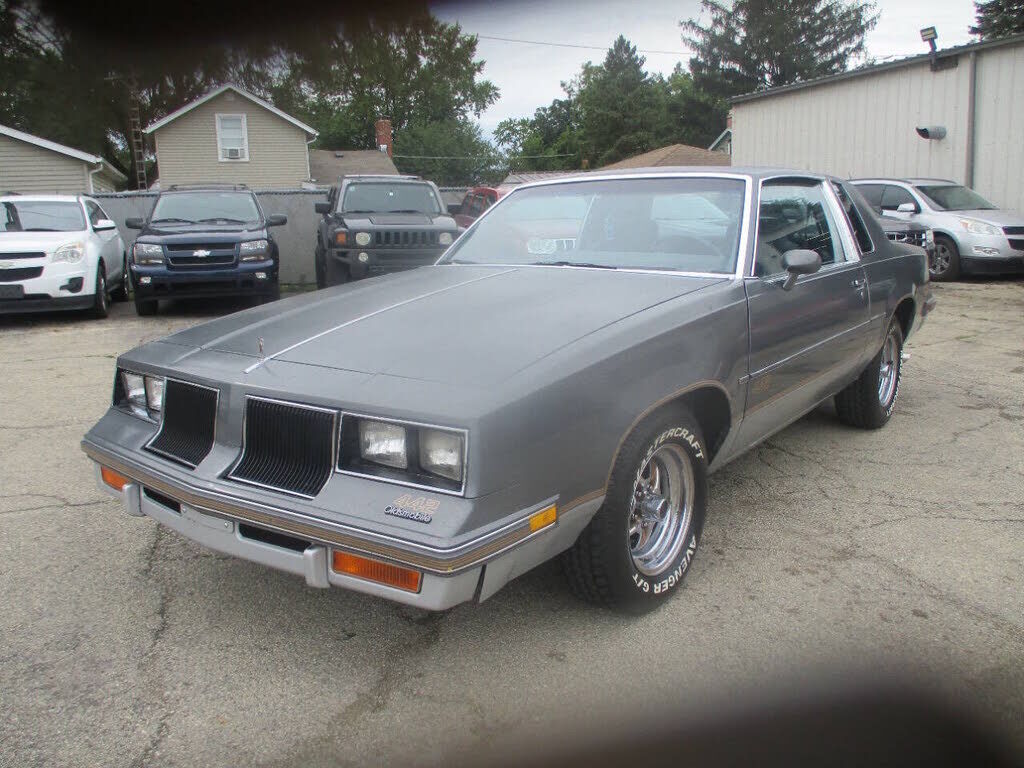 1986 OLDSMOBILE Cutlass Salon