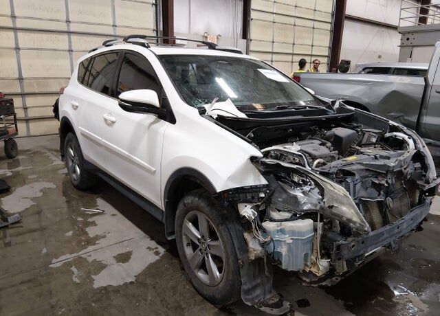 2015 TOYOTA RAV4