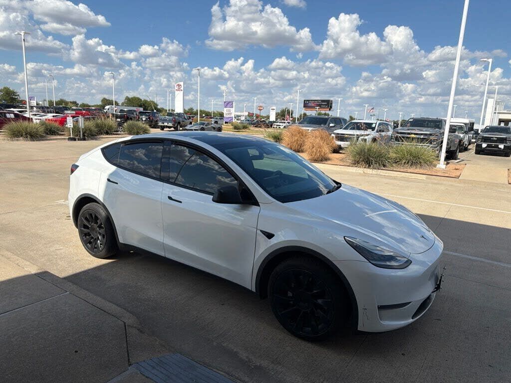 2020 TESLA Model Y