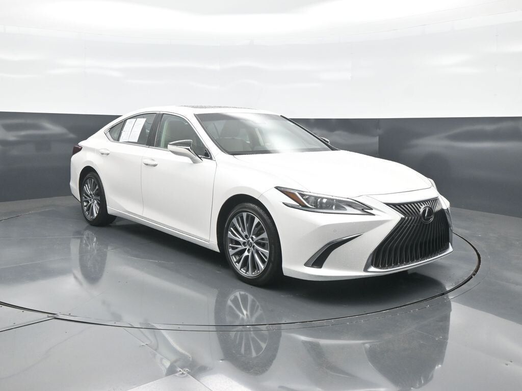 2019 LEXUS ES