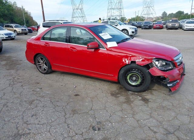 2013 MERCEDES-BENZ C-Class