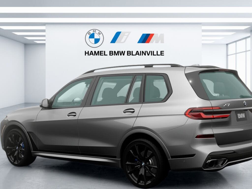 2026 BMW X7
