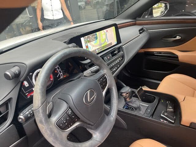 2024 Lexus ES