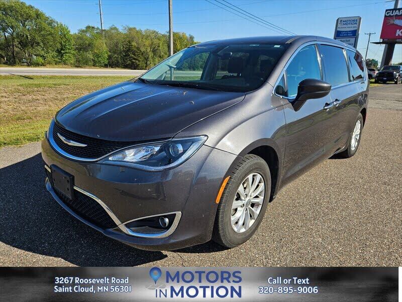 2019 CHRYSLER Pacifica