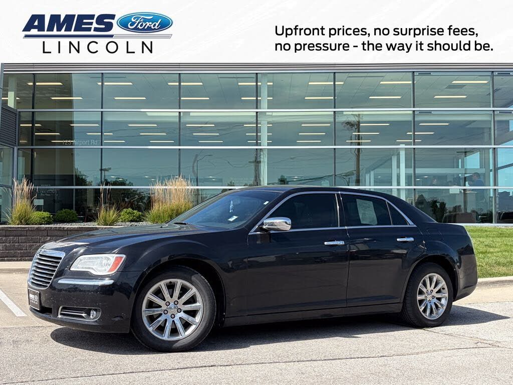 2011 CHRYSLER 300