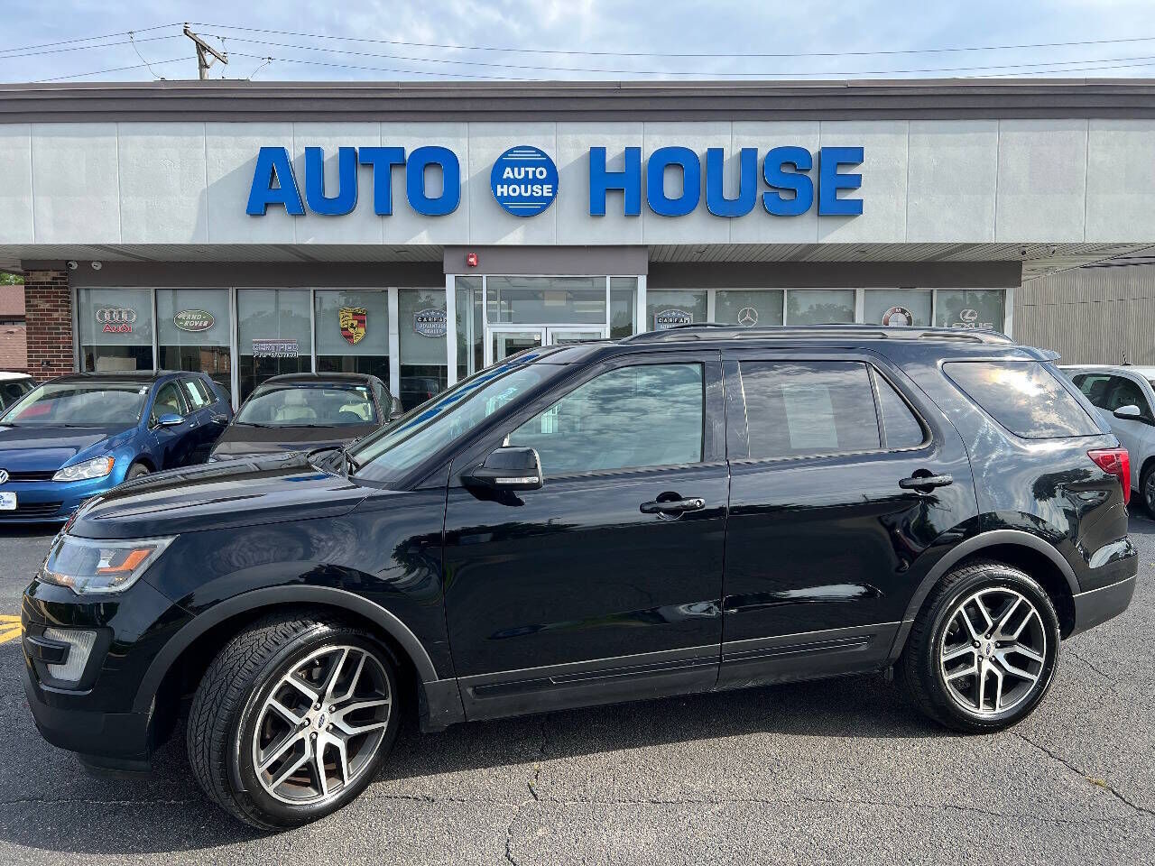 2017 FORD Explorer