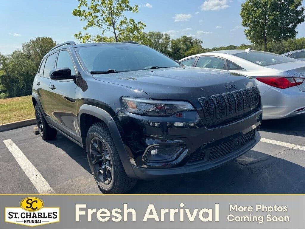 2022 JEEP Cherokee