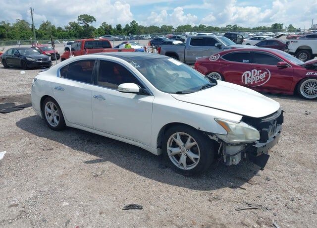 2012 NISSAN Maxima