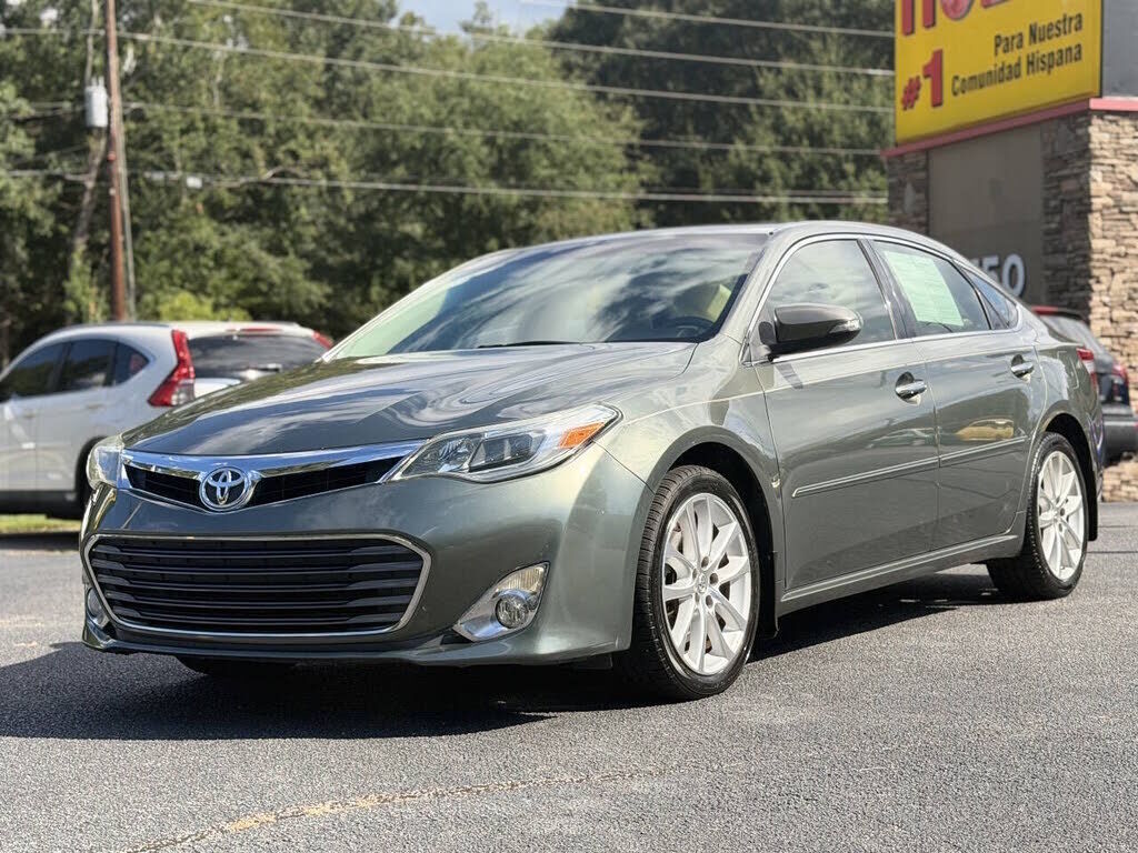 2013 TOYOTA Avalon