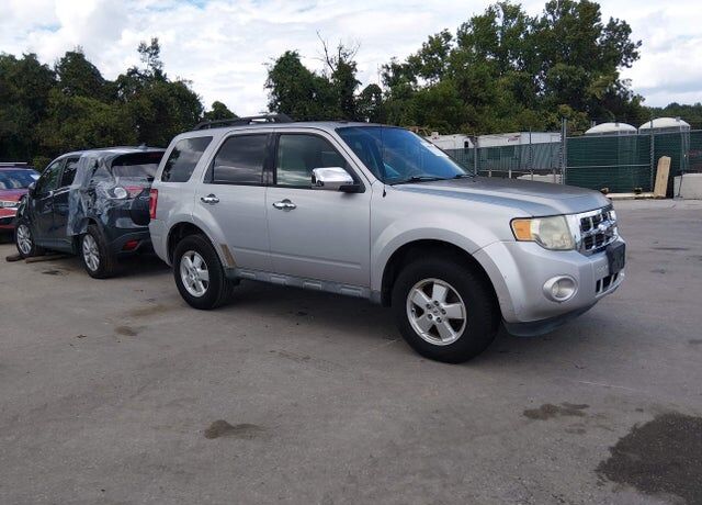 2011 FORD Escape