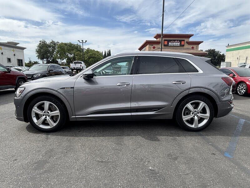 2019 Audi e-tron