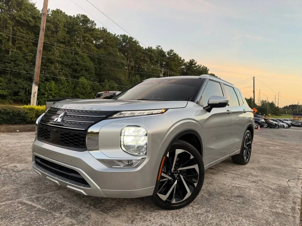 2022 MITSUBISHI Outlander