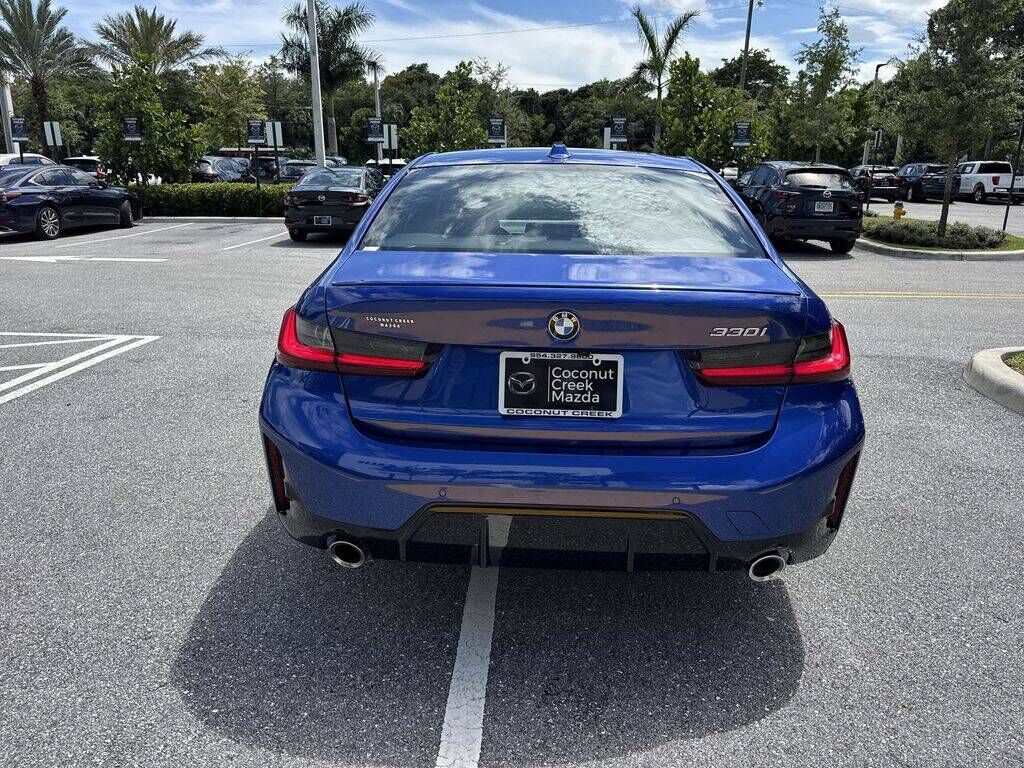 2026 BMW 330i
