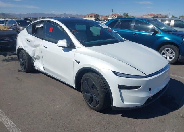 2026 TESLA Model Y