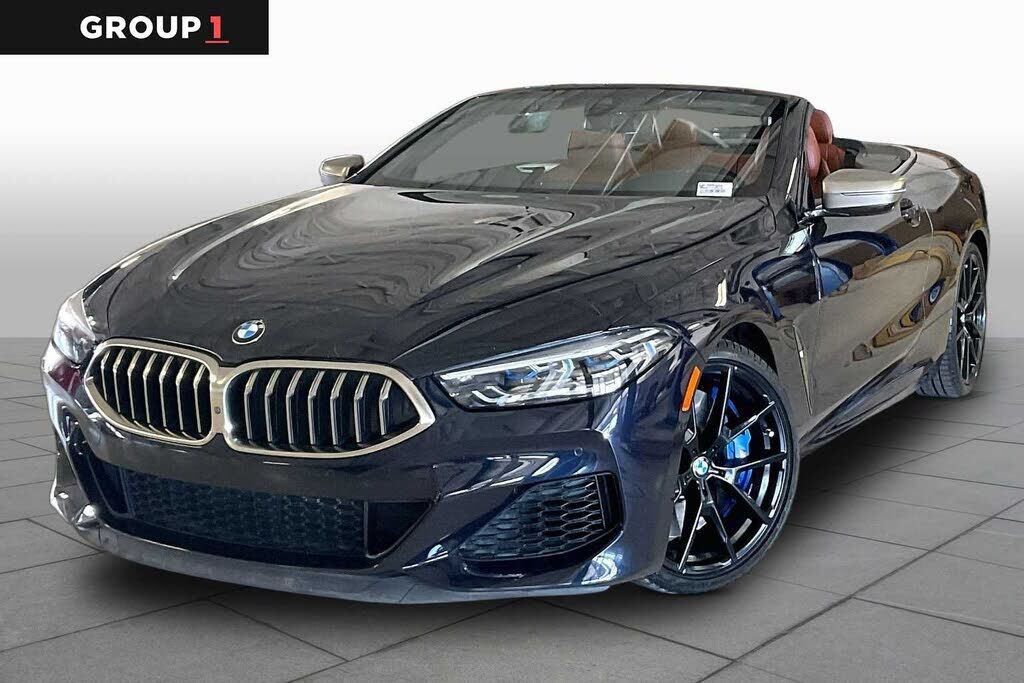 2022 BMW M8
