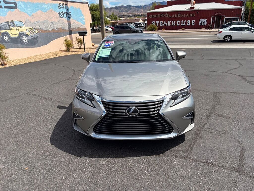 2018 Lexus ES