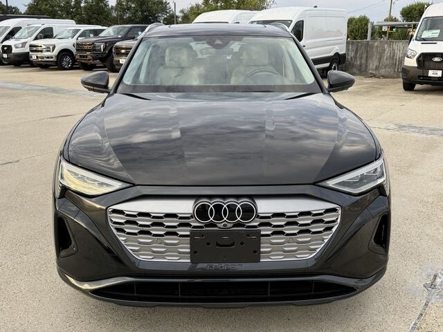 2024 Audi Q8