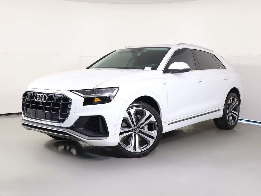 2022 AUDI Q8