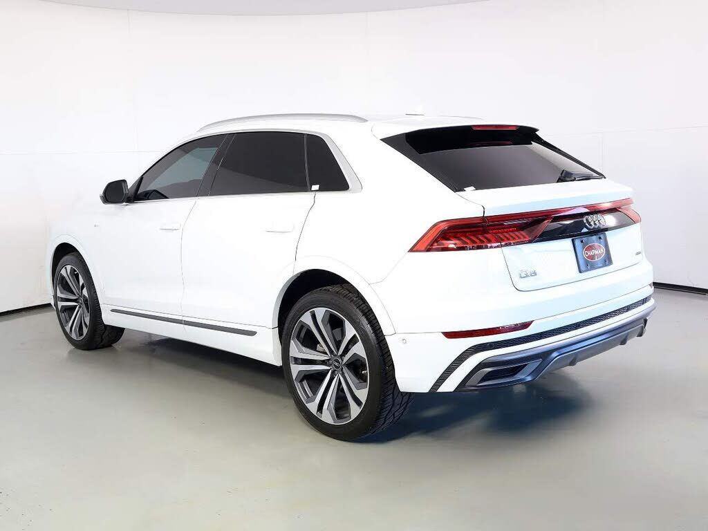 2022 Audi Q8