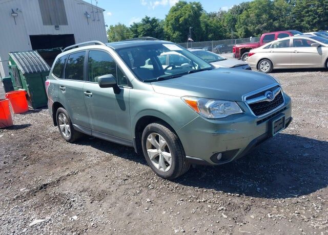 2016 SUBARU Forester