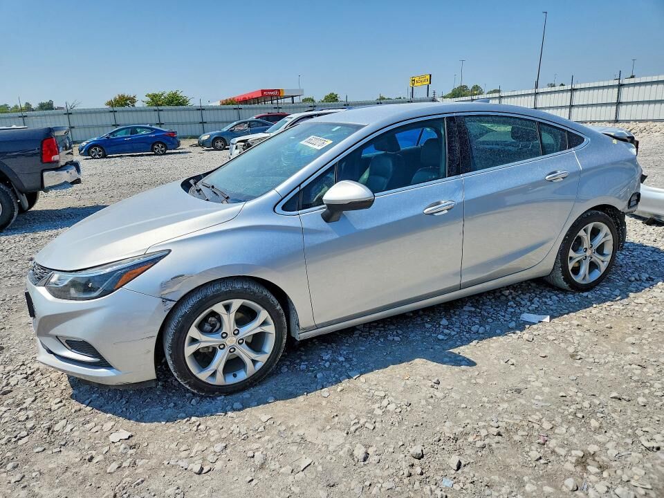 2018 CHEVROLET Cruze