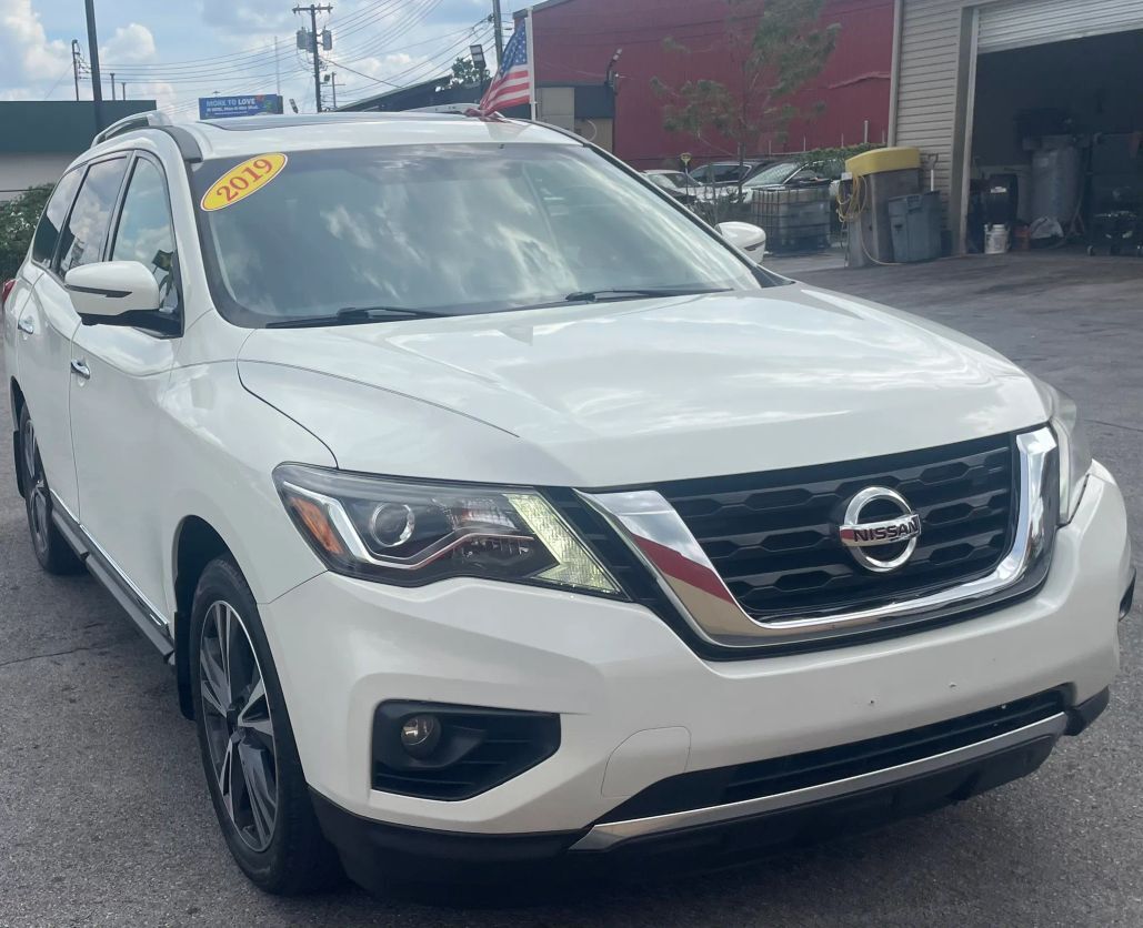 2019 NISSAN Pathfinder