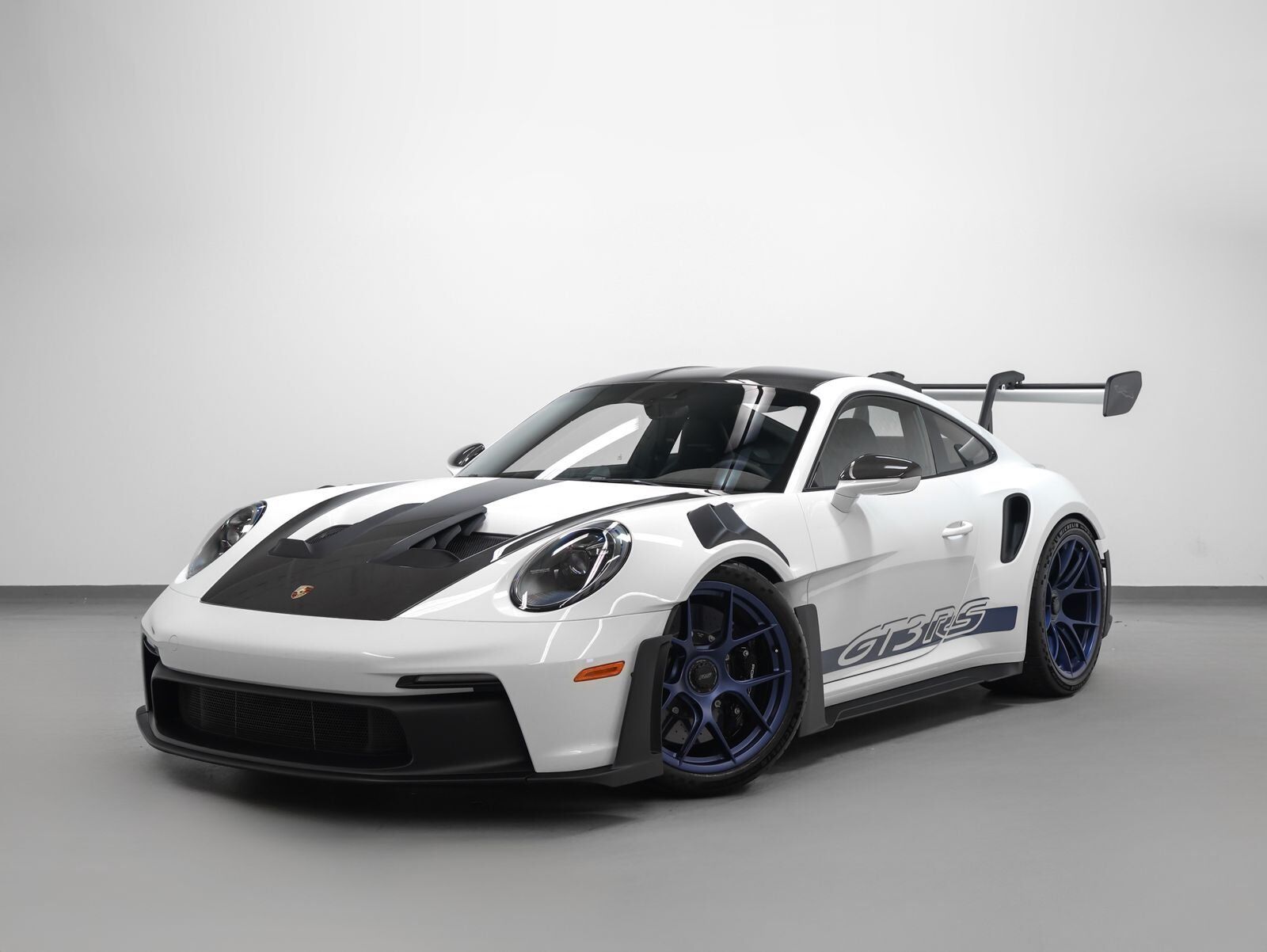 2025 PORSCHE 911
