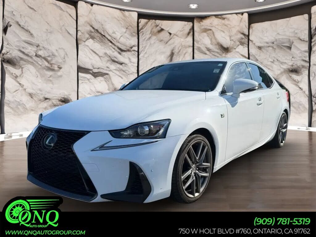 2018 LEXUS IS