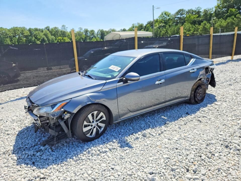 2021 NISSAN Altima