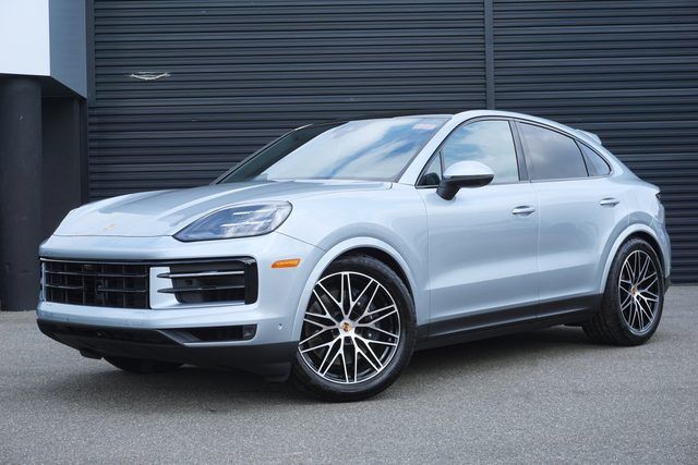 2026 PORSCHE Cayenne