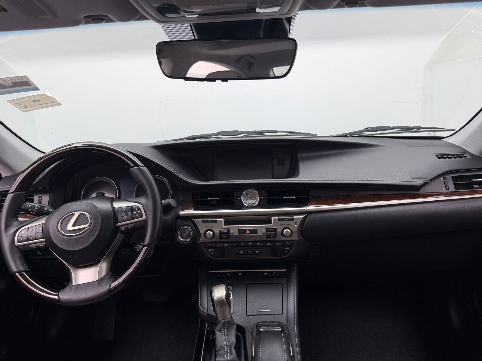 2017 Lexus ES