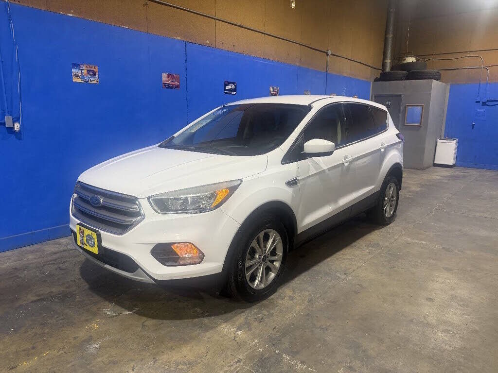 2017 FORD Escape