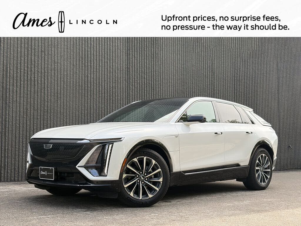 2024 CADILLAC Lyriq