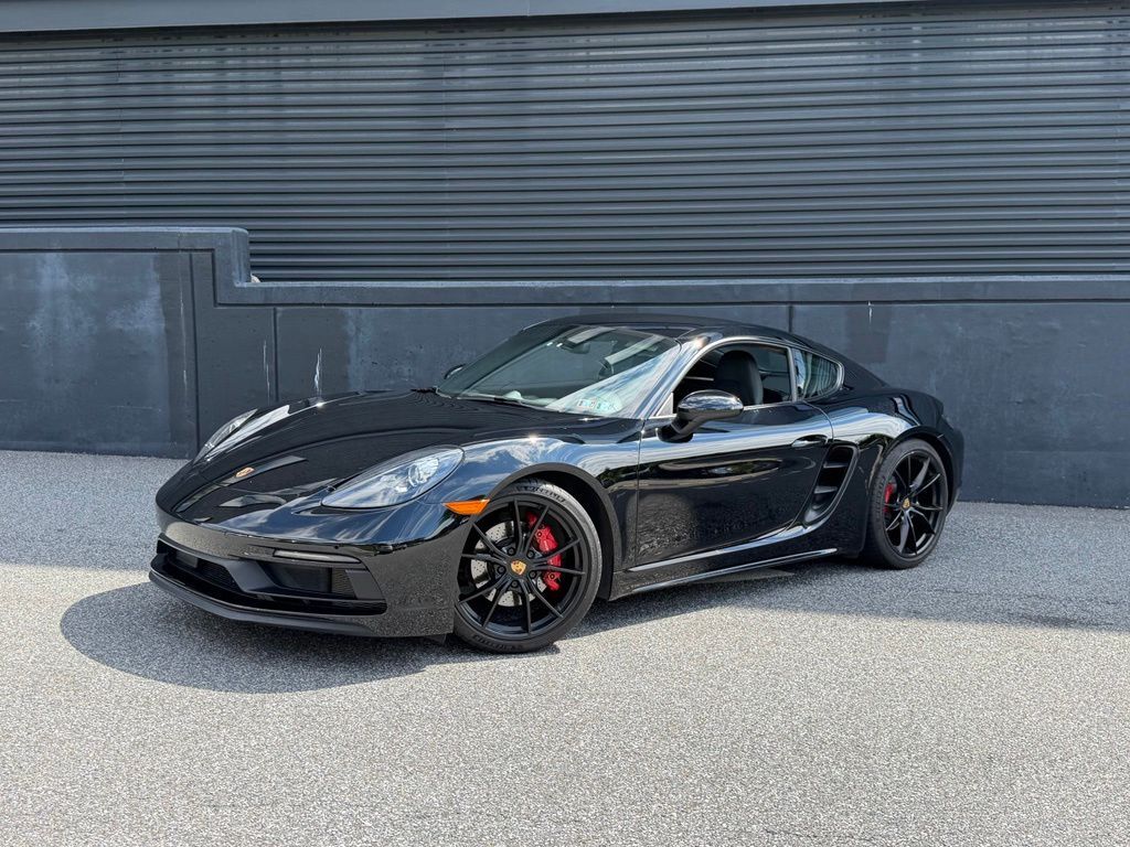2018 PORSCHE 718
