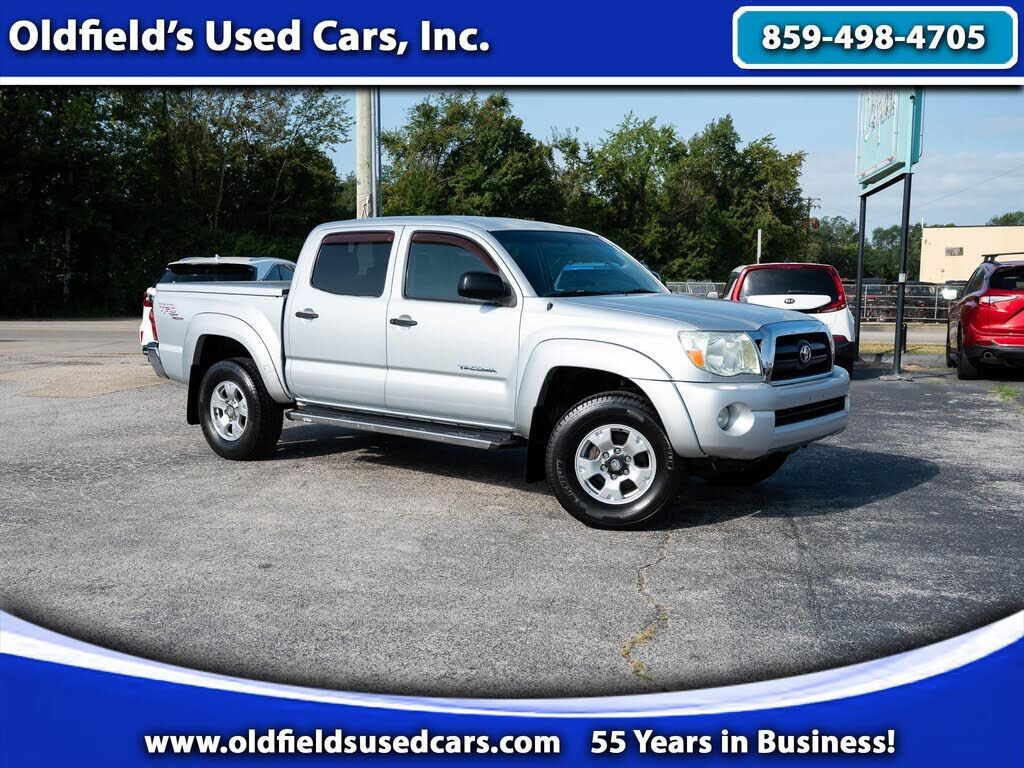 2005 TOYOTA Tacoma