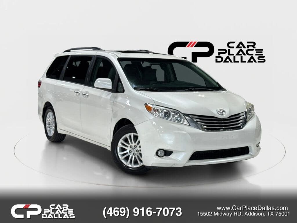 2017 TOYOTA Sienna
