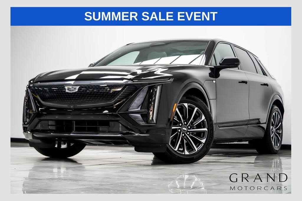 2024 CADILLAC Lyriq