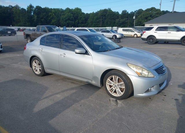 2010 INFINITI G37