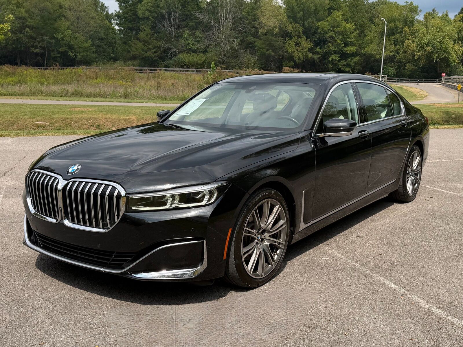 2021 BMW 740i