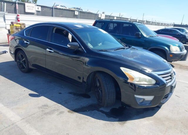 2013 NISSAN Altima